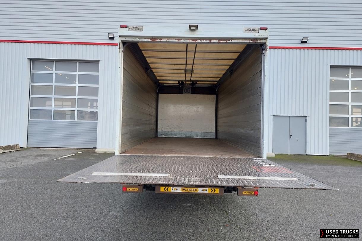 Renault Trucks D 210