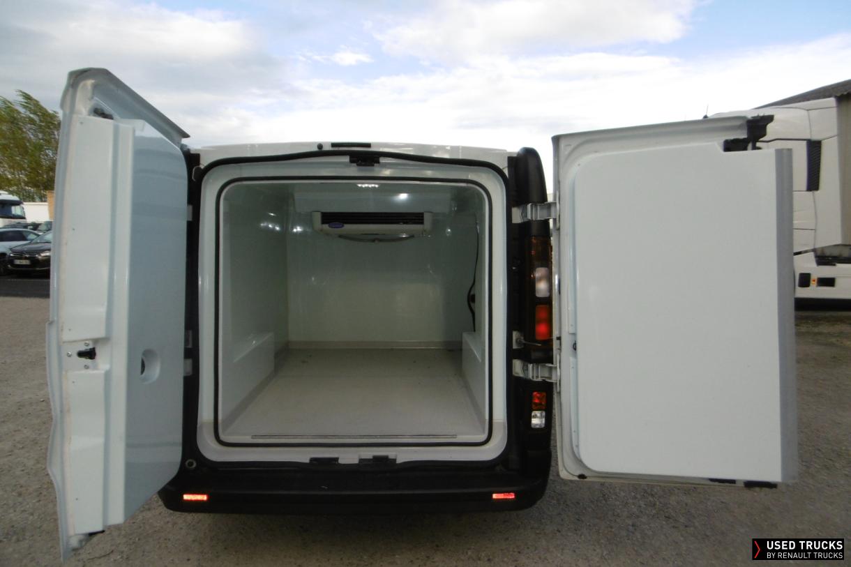 Renault Trucks NV300 