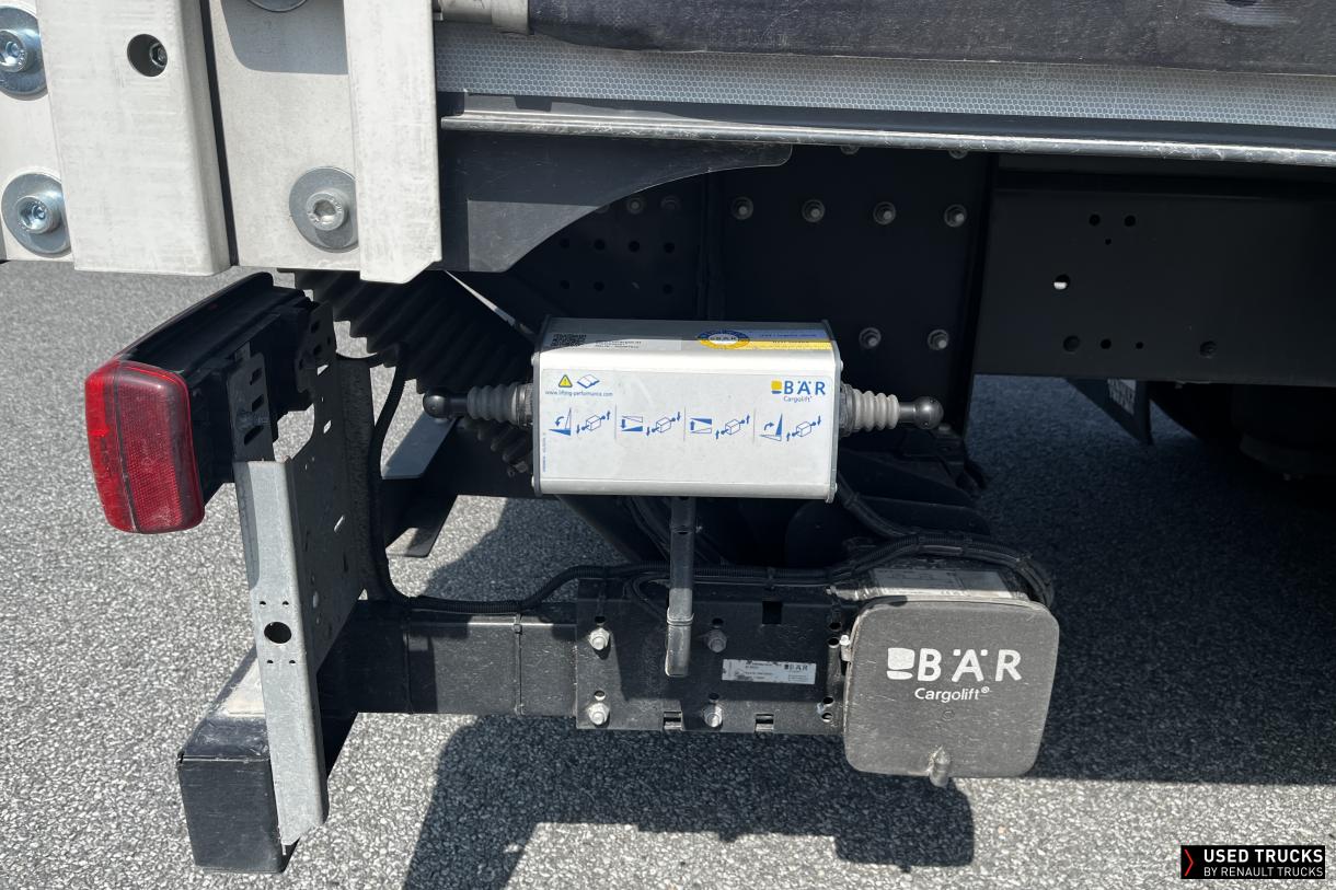 Renault Trucks D Wide 