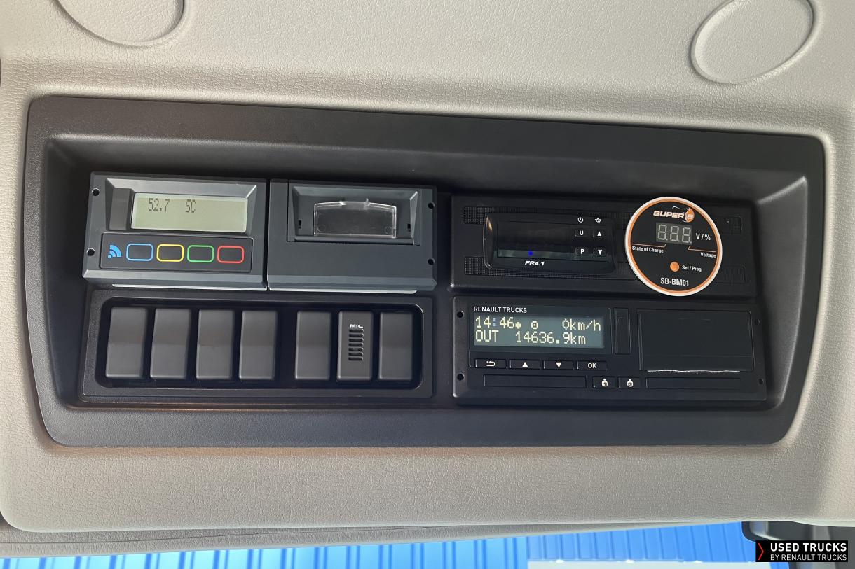 Renault Trucks D Wide 