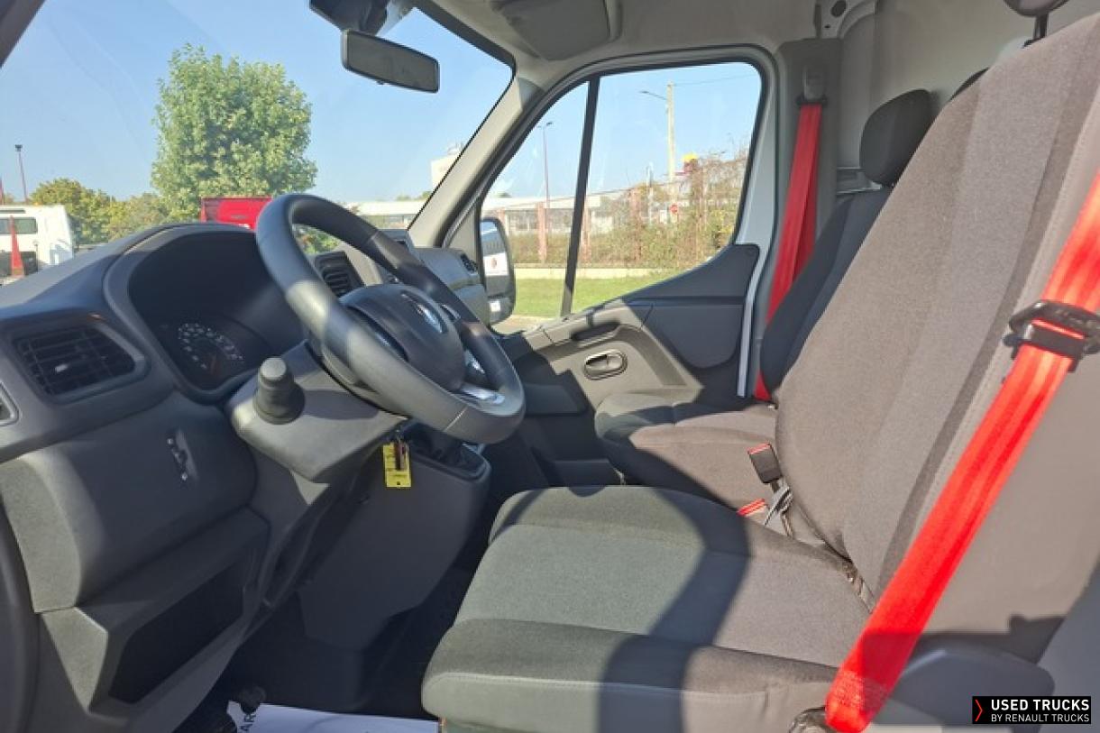 Renault Trucks Master 165