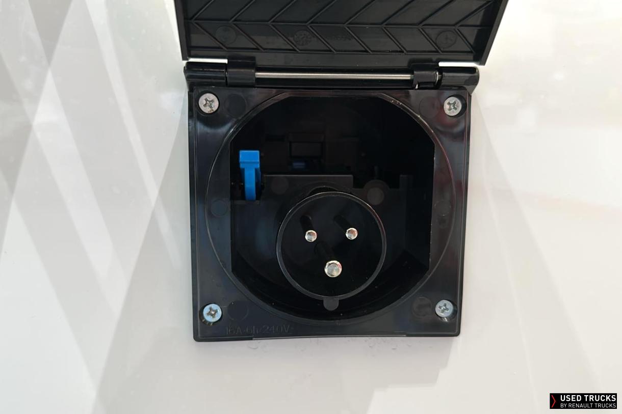 Renault Trucks Master 150