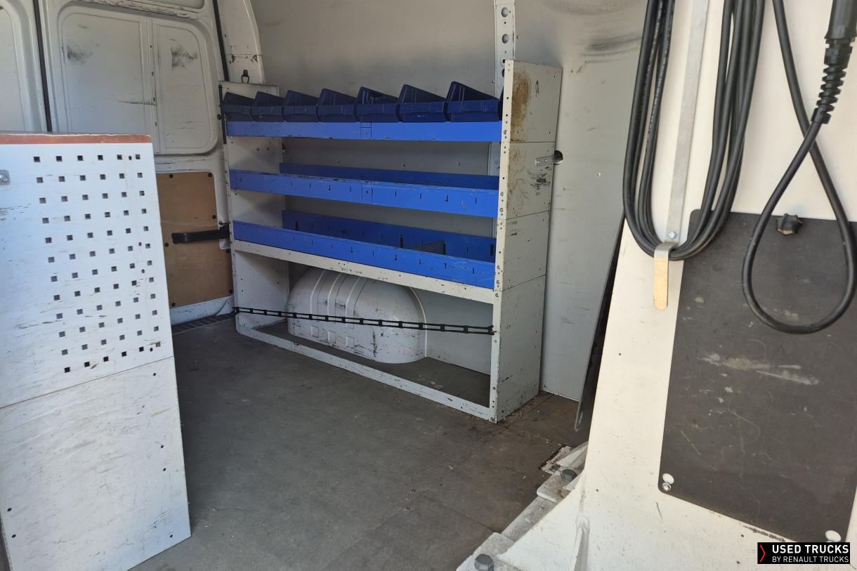 Renault Trucks Master 145