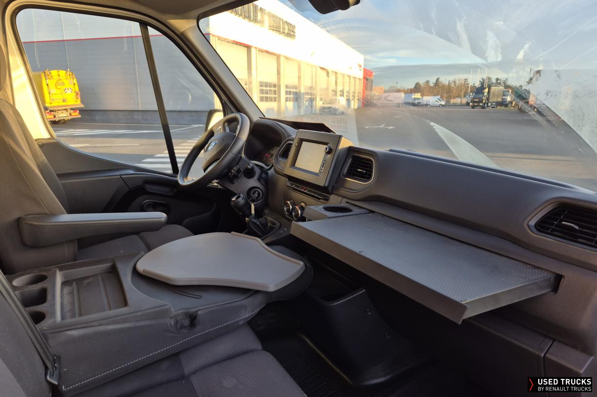 Renault Trucks Master 135