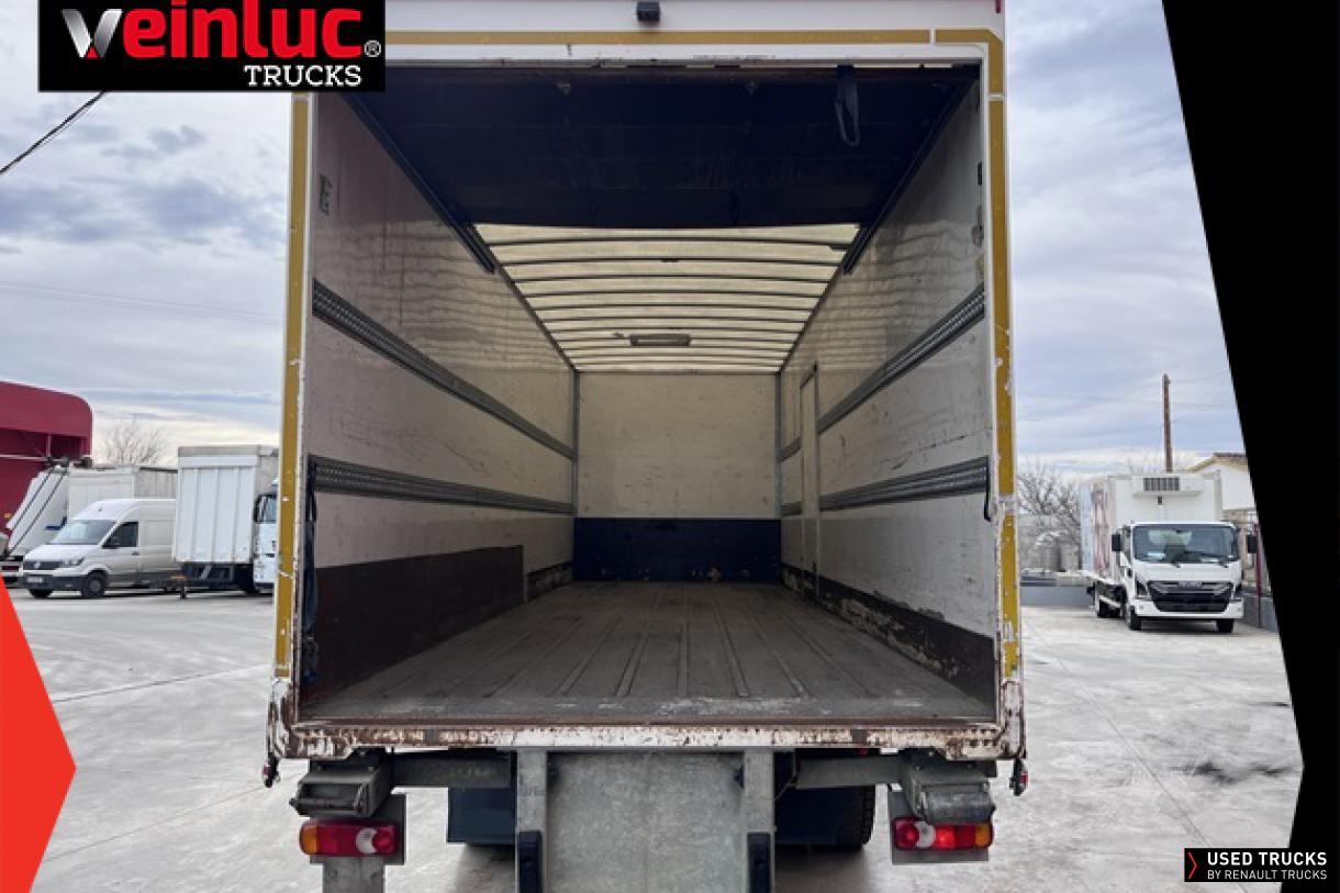 Renault Trucks D Wide 320