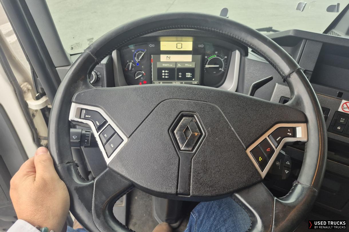 Renault Trucks T 440