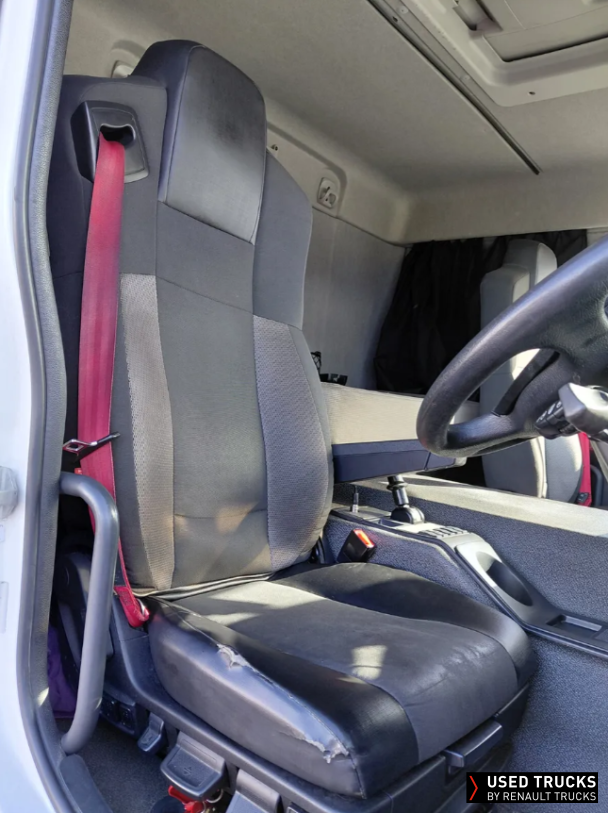 Renault Trucks D Wide 280