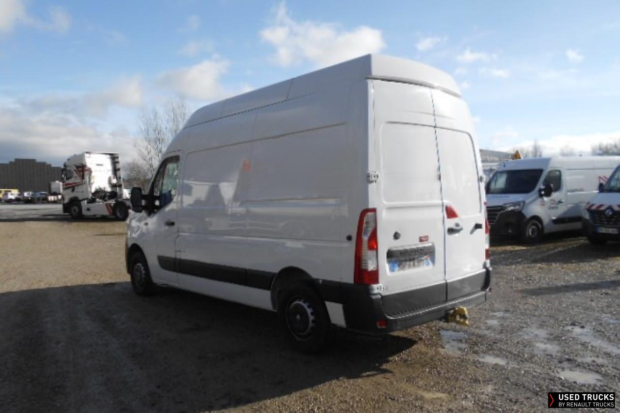 Renault Trucks Master 145