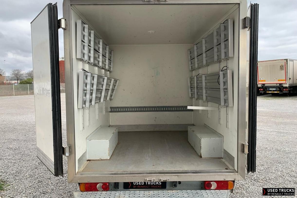 Renault Trucks Master 130