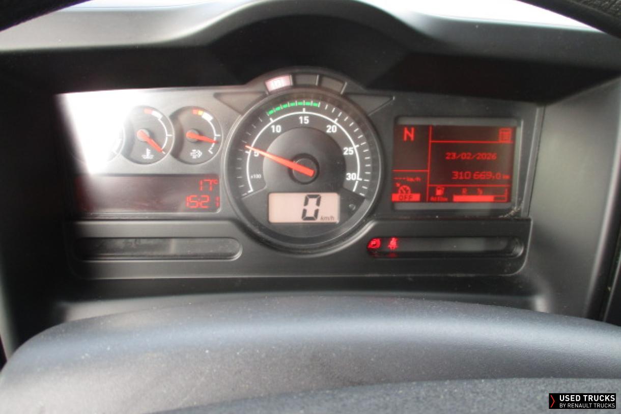 Renault Trucks D Wide 320