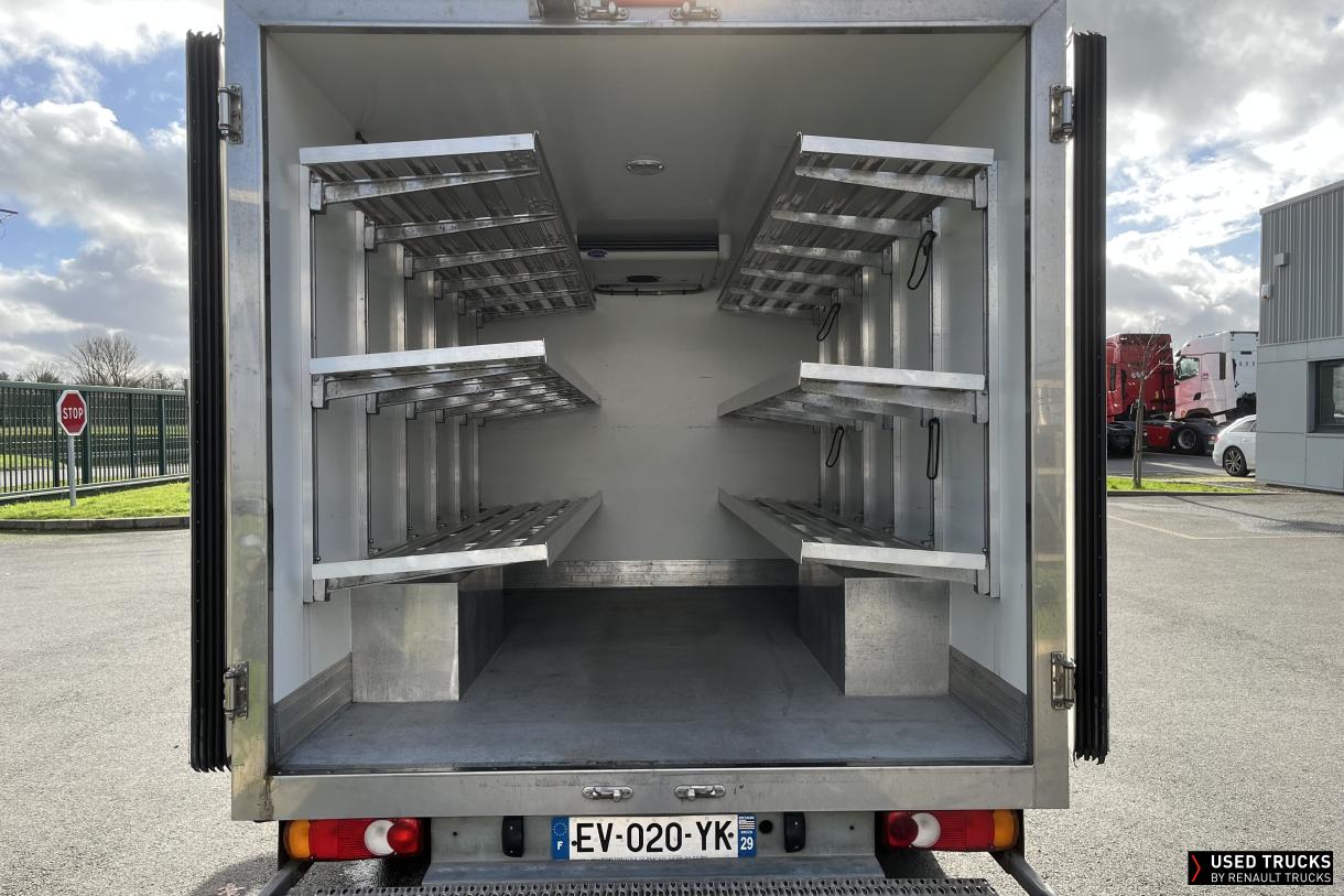 Renault Trucks Master 130