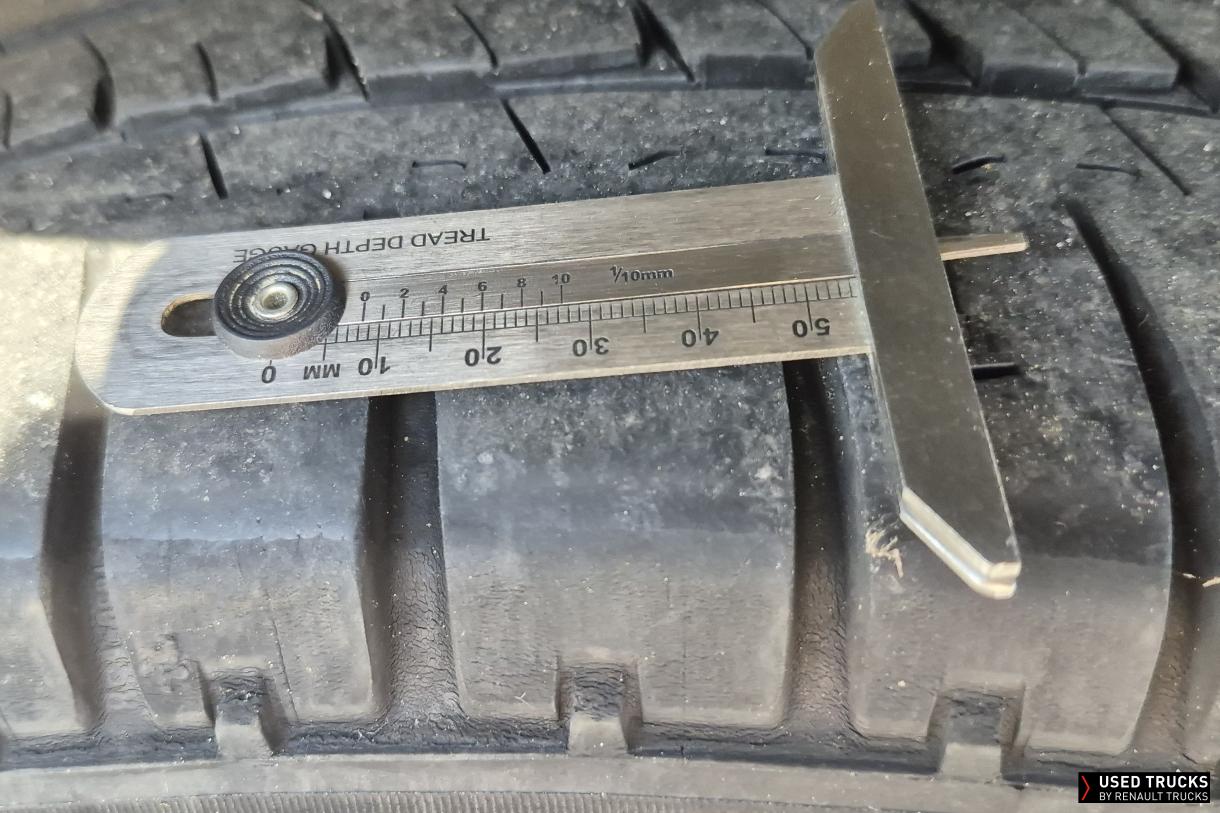 Renault Trucks Master 145