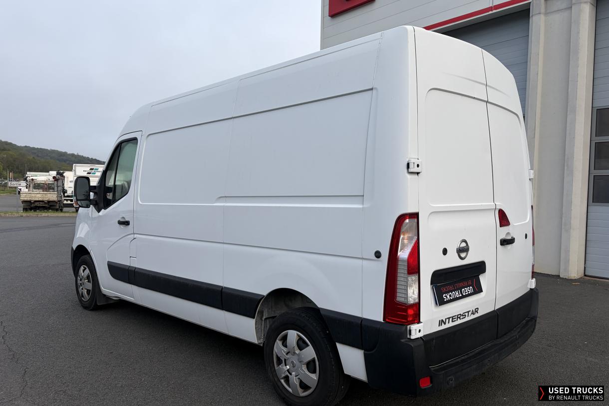 Nissan Interstar 150