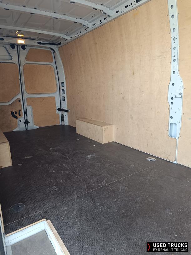Renault Trucks Master 150