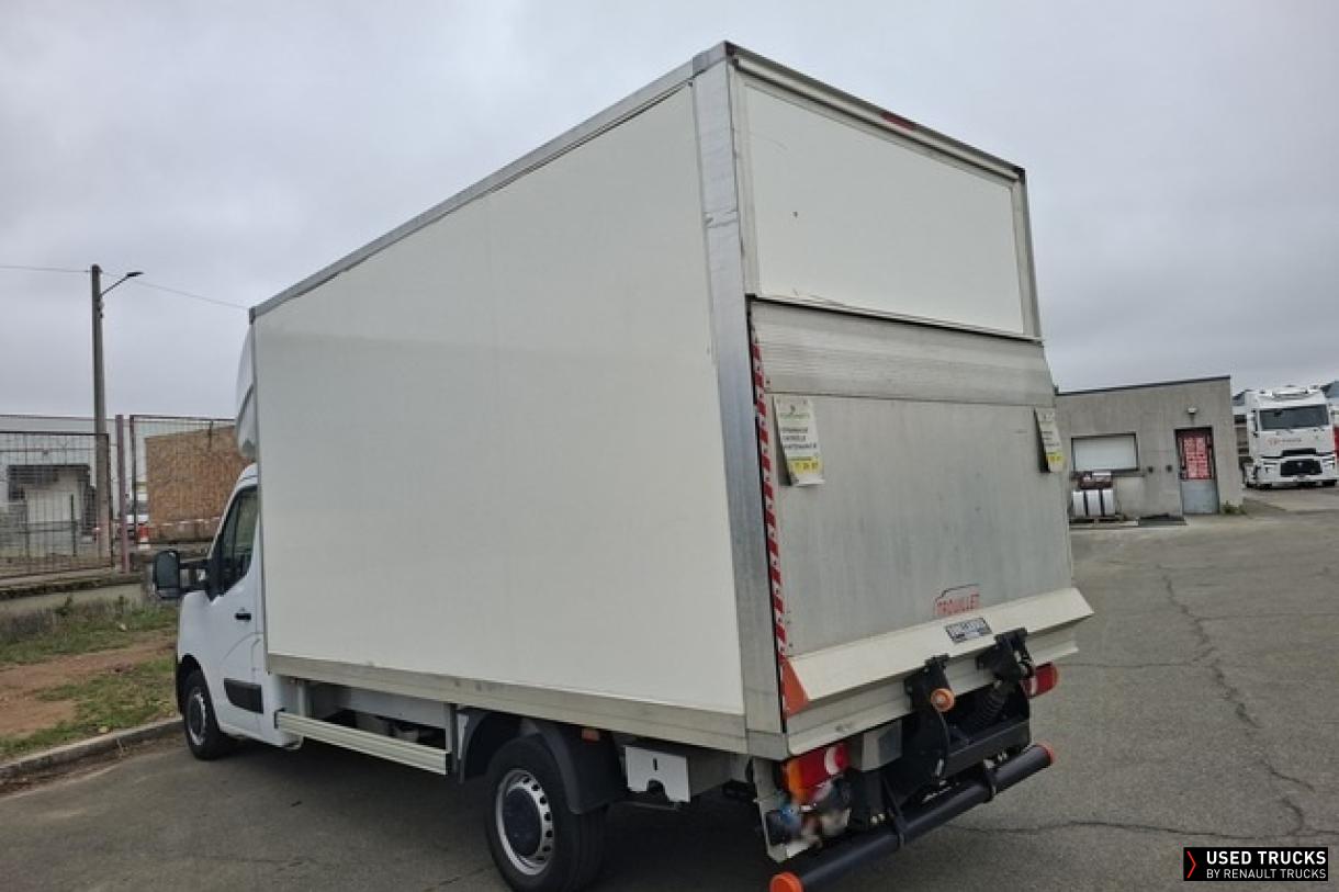 Renault Master 145