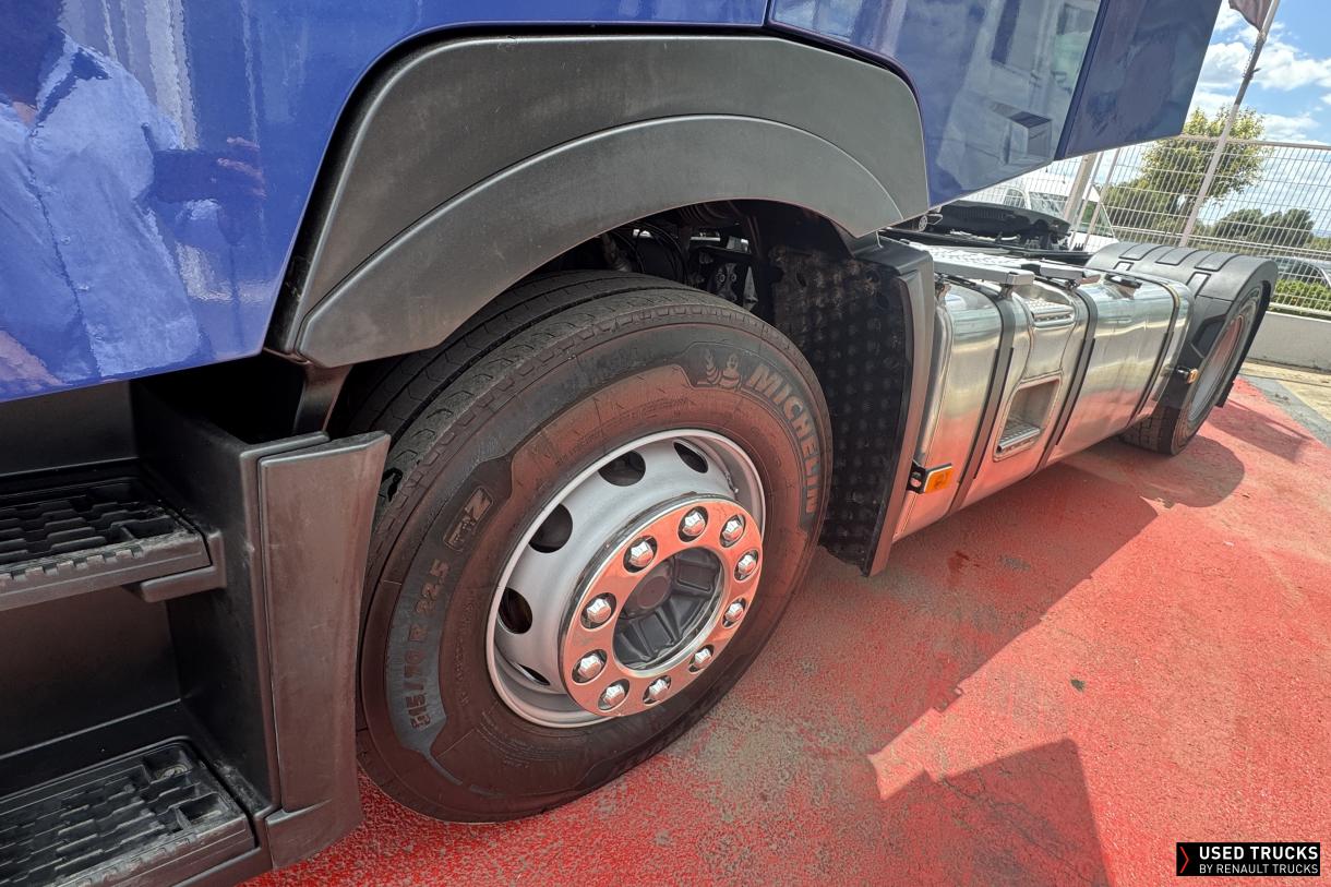 Renault Trucks T High 