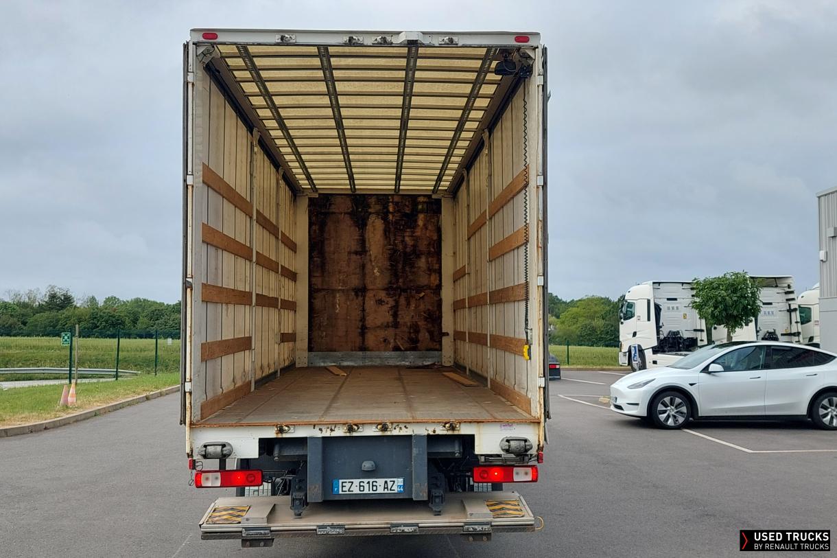 Renault Trucks D Wide 320