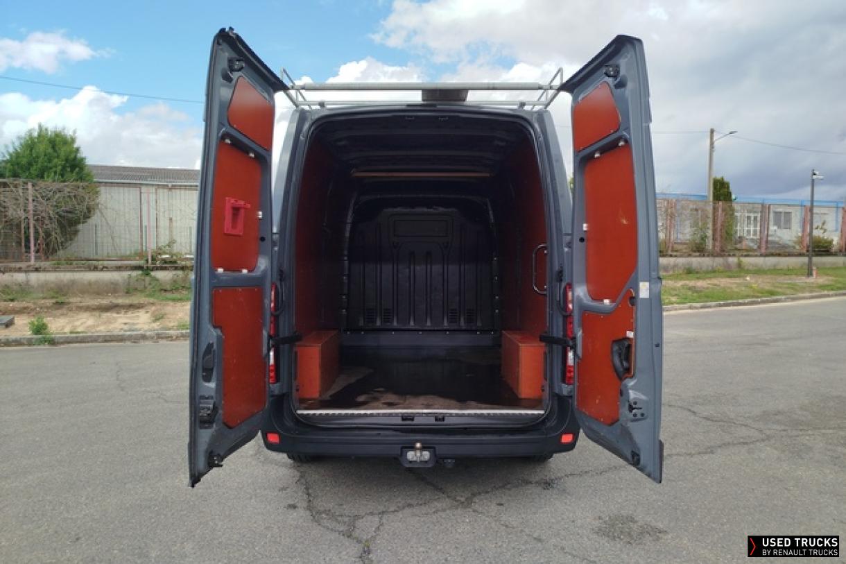 Renault Trucks Master 135