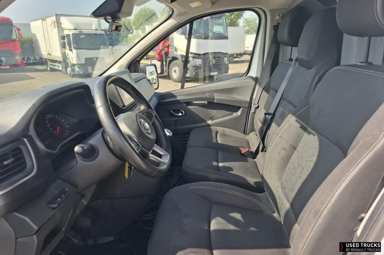 Nissan Primastar 150