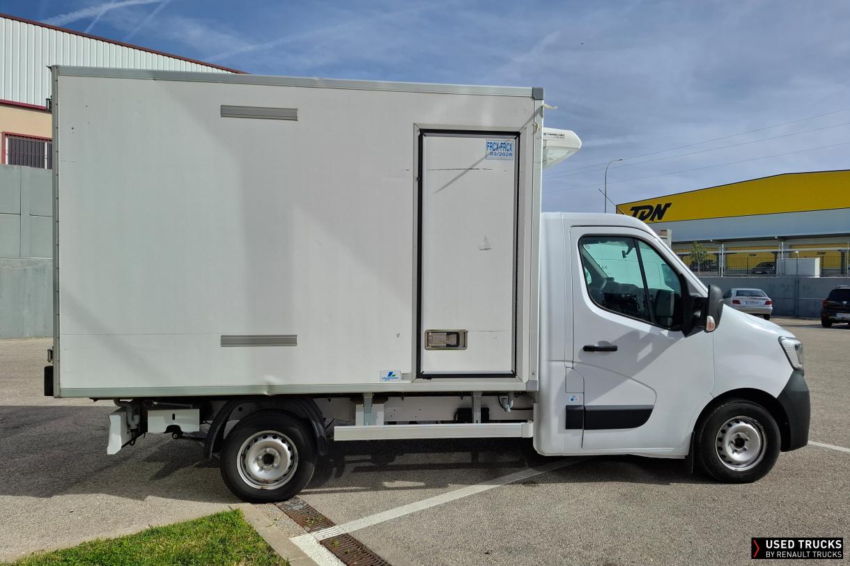 Renault Trucks Master 145