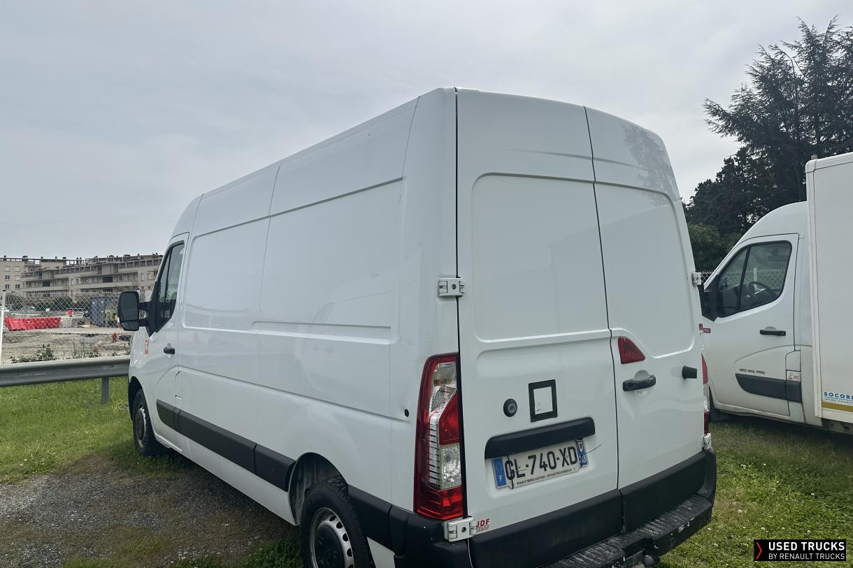 Renault Trucks Master 135