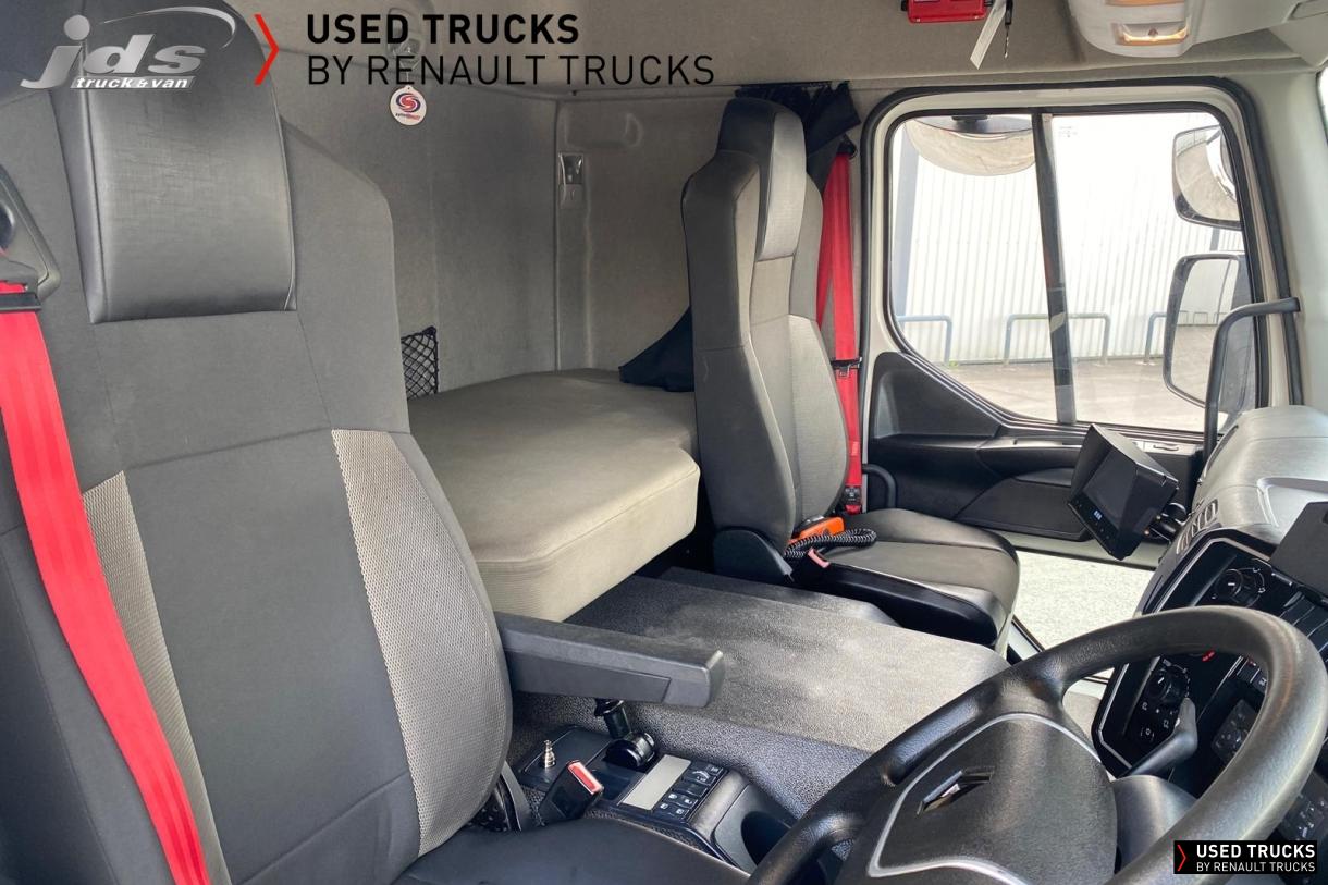 Renault Trucks D Wide 320
