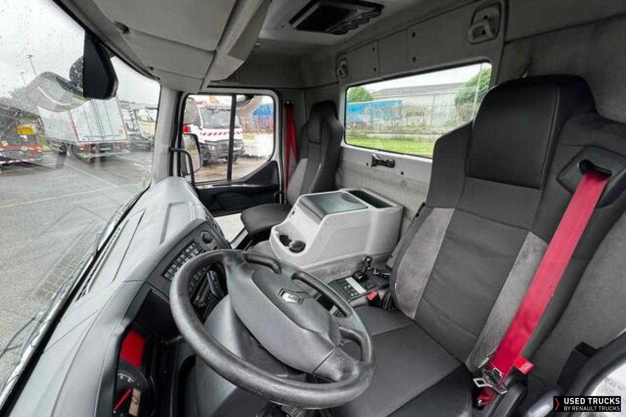 Renault Trucks D Wide 430