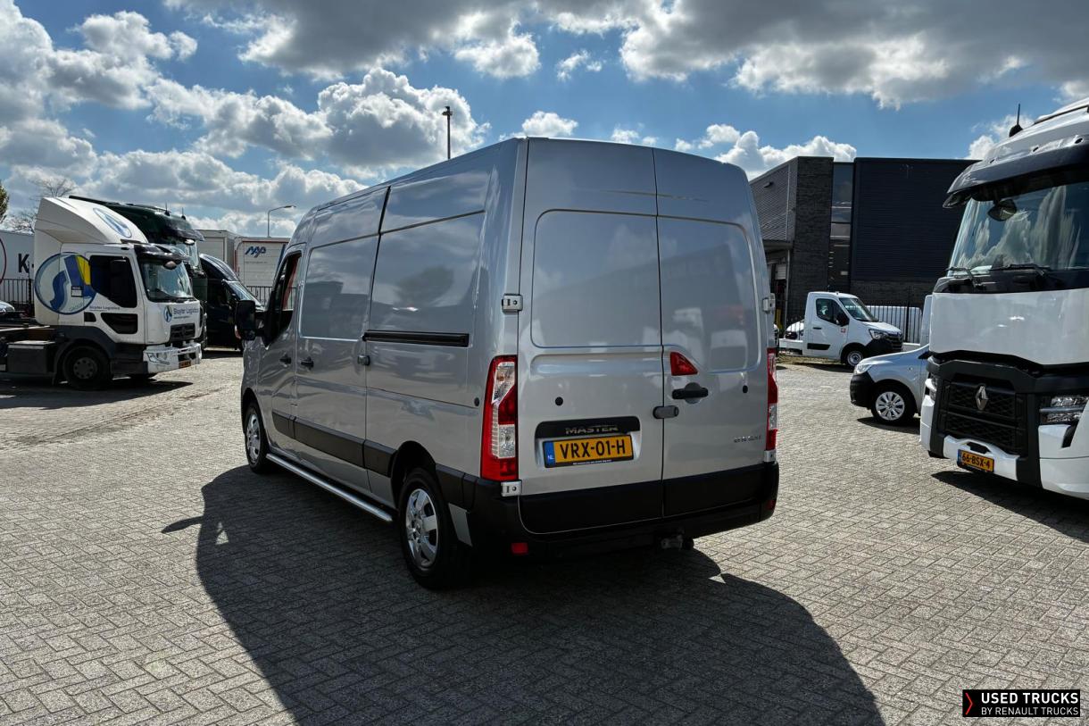 Renault Trucks Master 130
