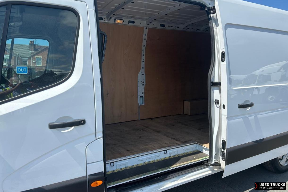 Renault Trucks Master 145