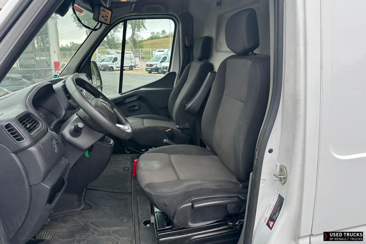 Renault Trucks Master 145