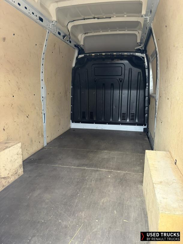 Renault Trucks Master 135