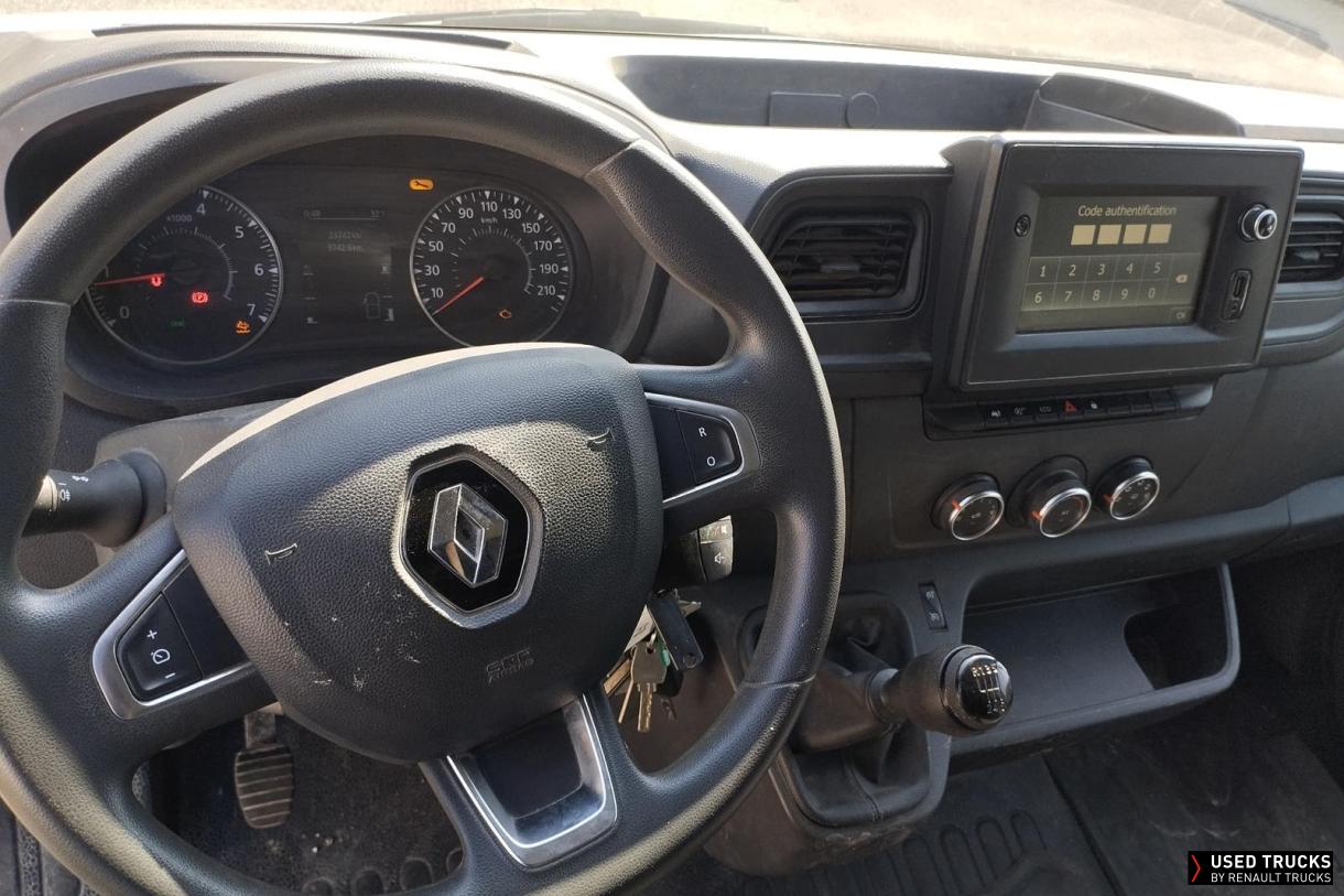 Renault Master 145