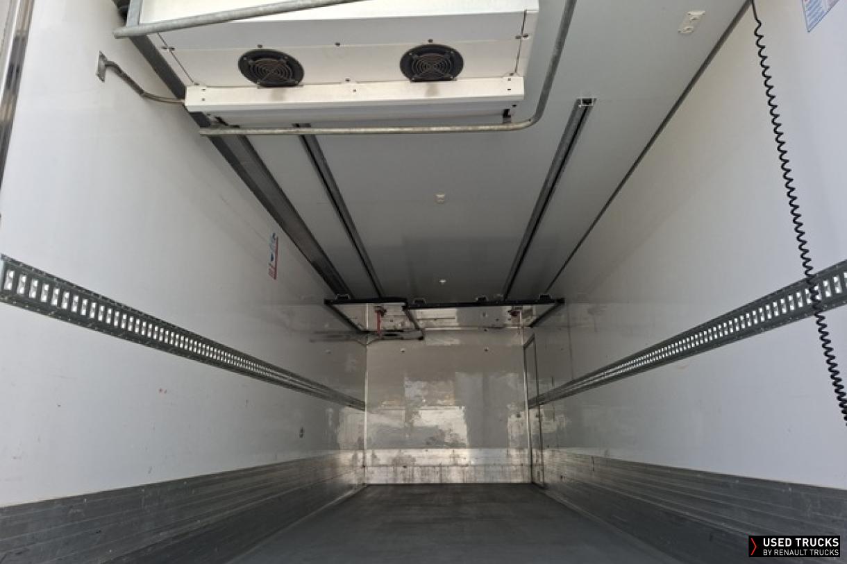 Renault Trucks D 240