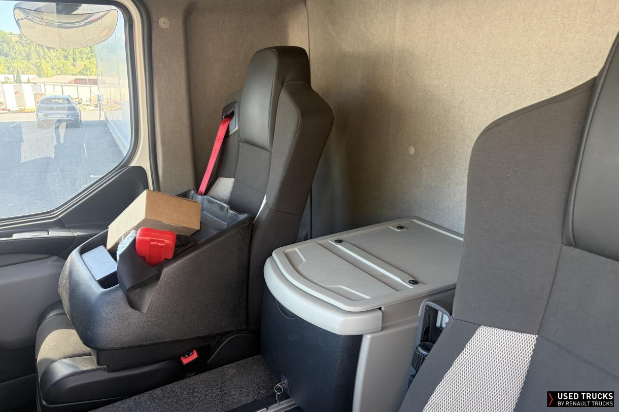 Renault Trucks D 250