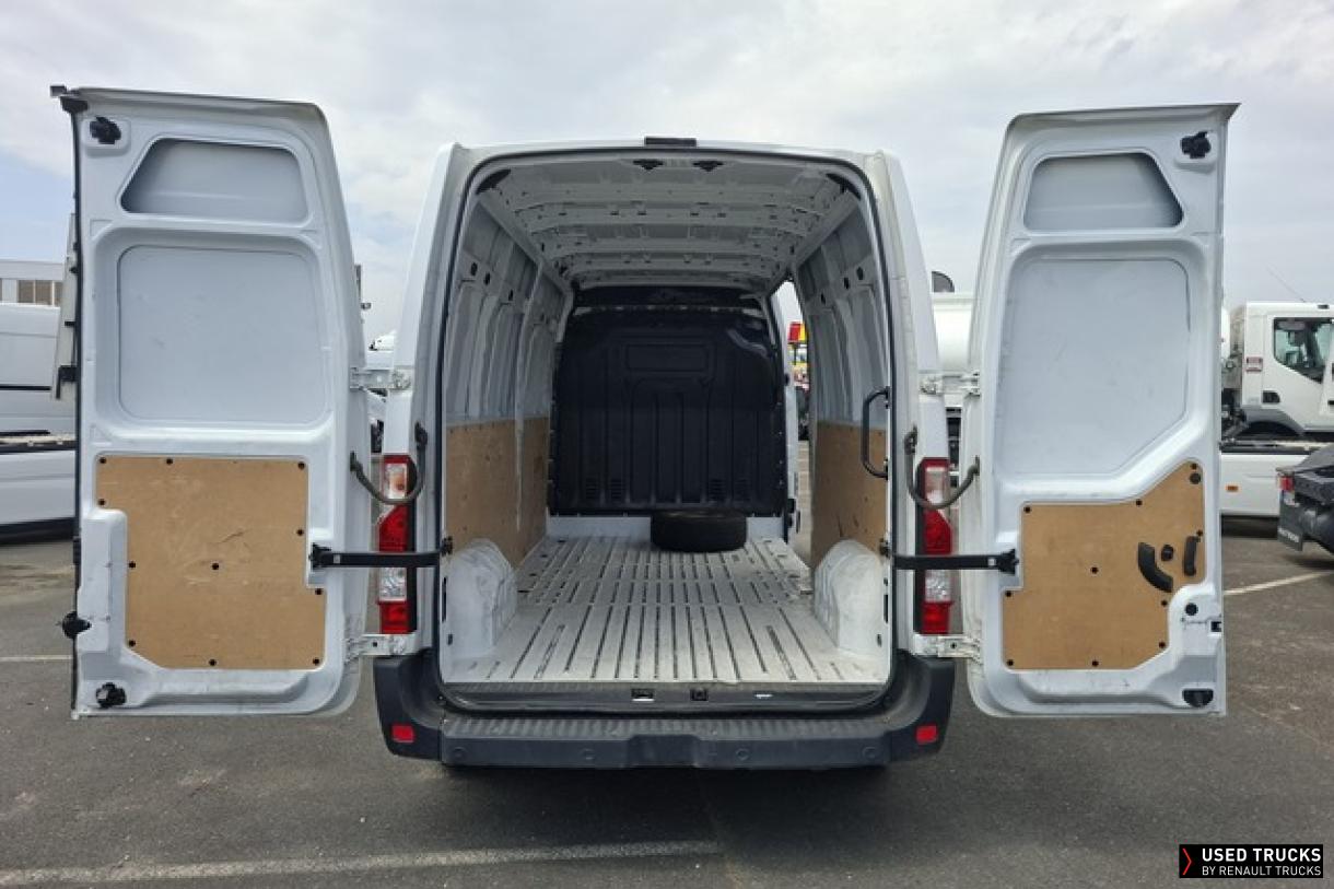 Renault Master 145