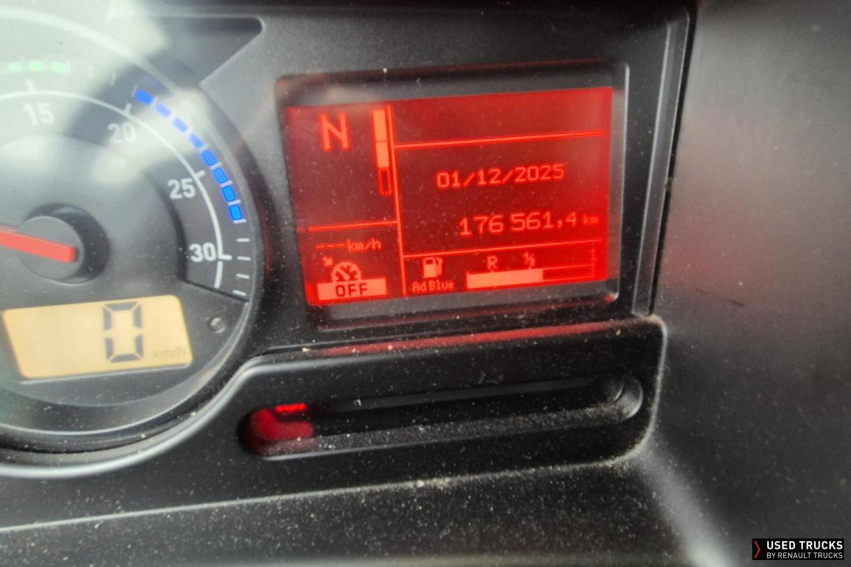 Renault Trucks D Wide 320