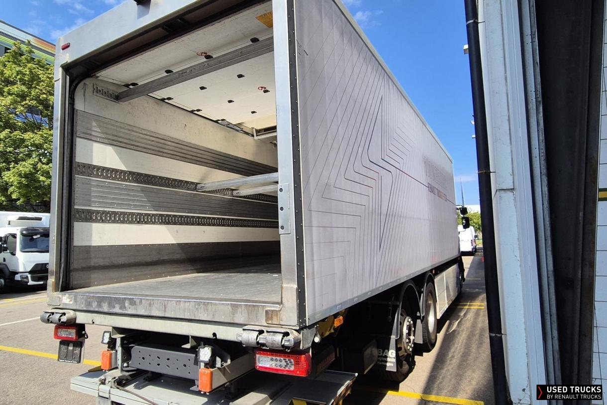 Renault Trucks D Wide Z.E. 