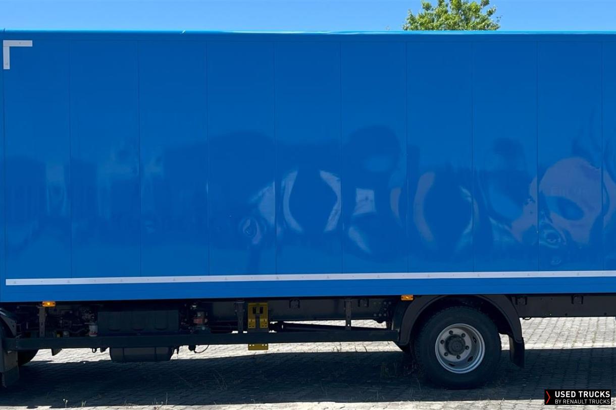 Renault Trucks D Cab 2.1 240