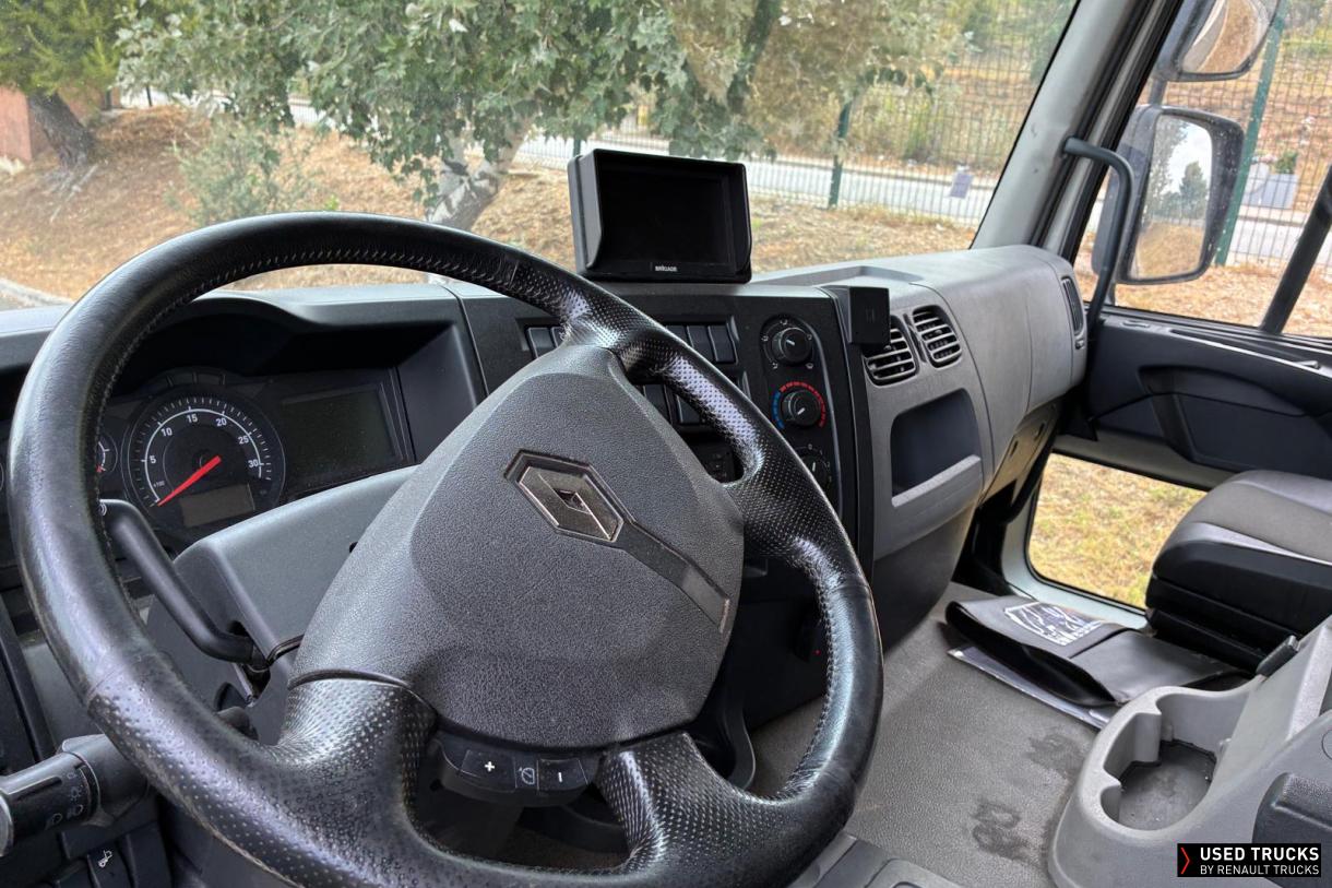 Renault Trucks D Wide 320