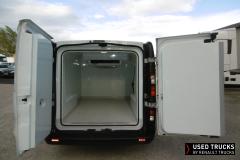 Renault Trucks NV300
                                          