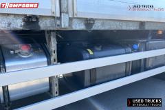 Renault Trucks D
                                          320