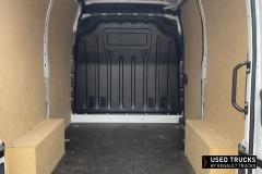 Renault Trucks Master
                                          135