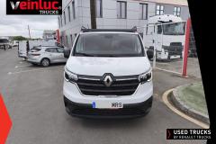 Renault Trucks Trafic
                                          81
